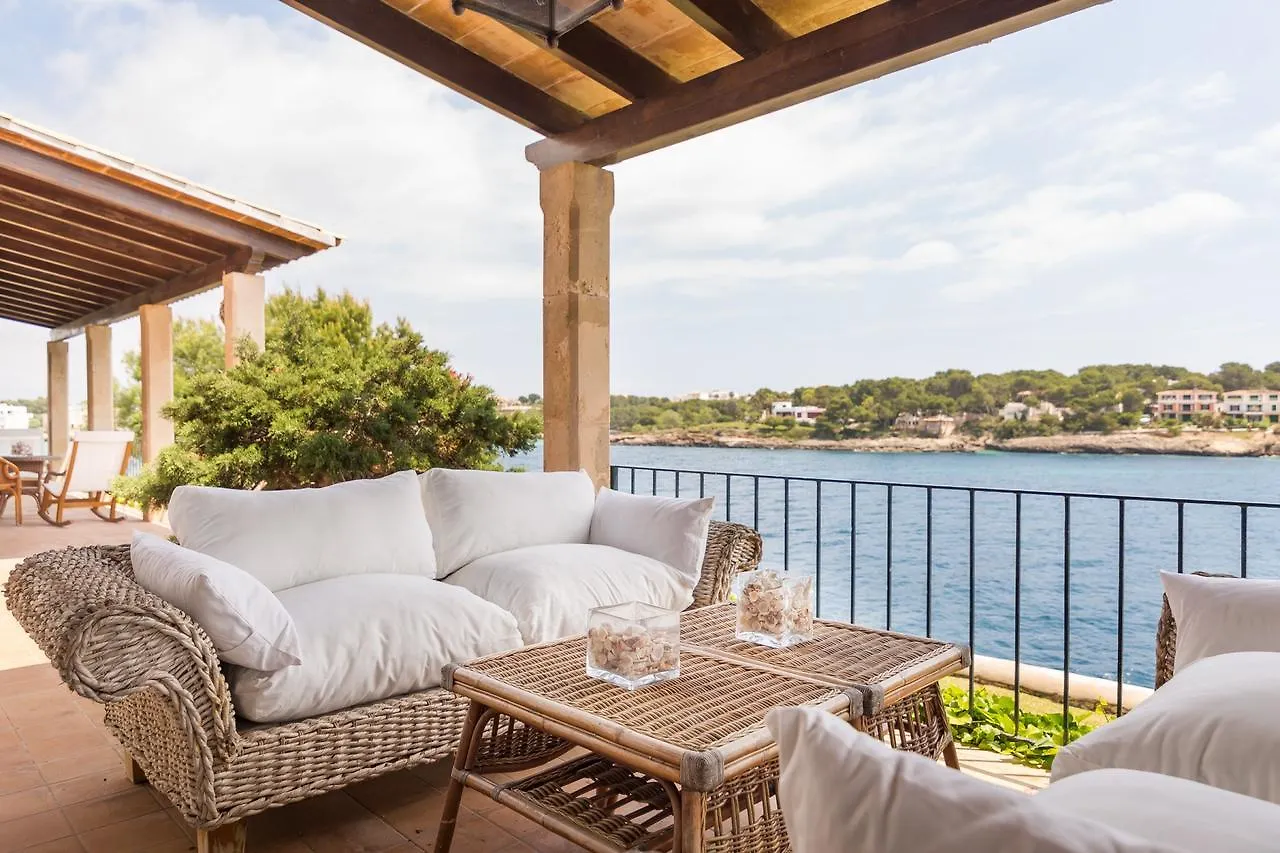 Nadal Villa Puerto Colom 0*,  İspanya